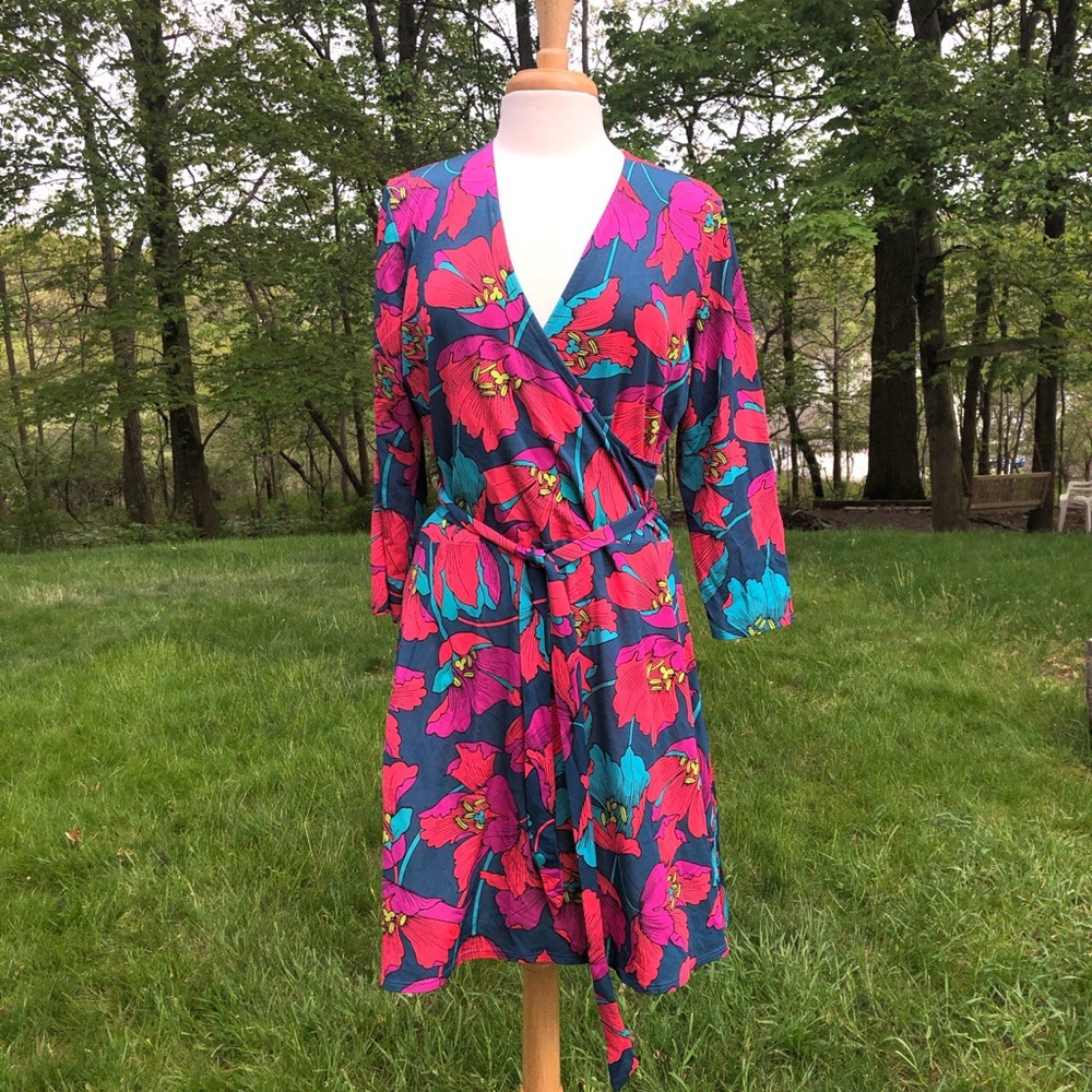leota Wildflower Wrap Dress (curve)